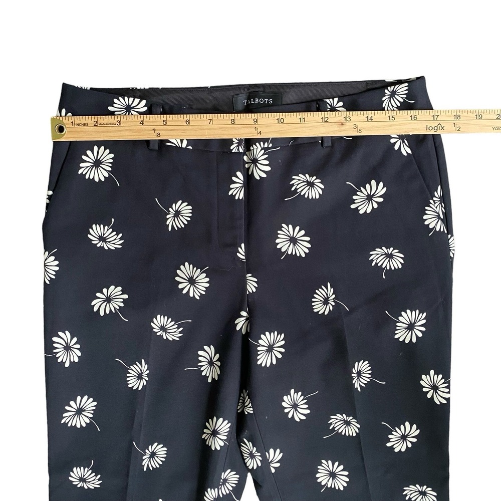 Talbots Hampshire Ankle Pants 10P Floral Black White High Rise Cottage Casual - Picture 4 of 9
